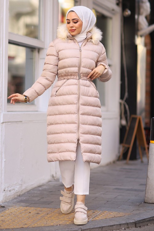 Kemer Detaylı Tam Dolum Tesettür Şişme Mont Bej