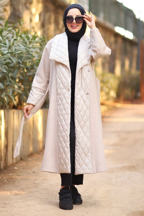 Kapitone Detaylı Astarlı Kaşe Tesettür Mont