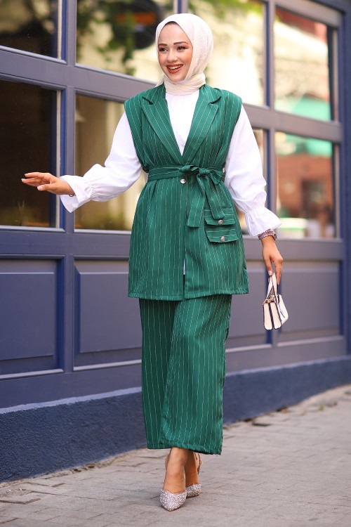 Süs Cepli Tesettür Yelekli Takım Zümrüt