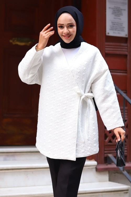 Kapitone Astarlı Bağlamalı Ceket Beyaz