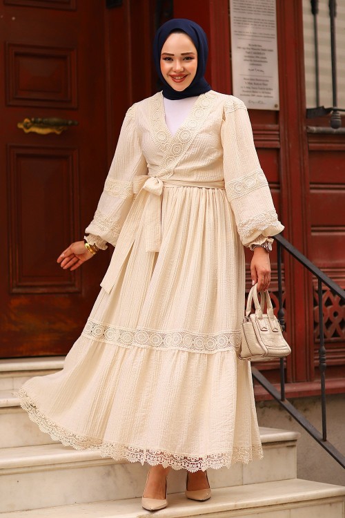 Dantel Detay Tesettür Takım Bej