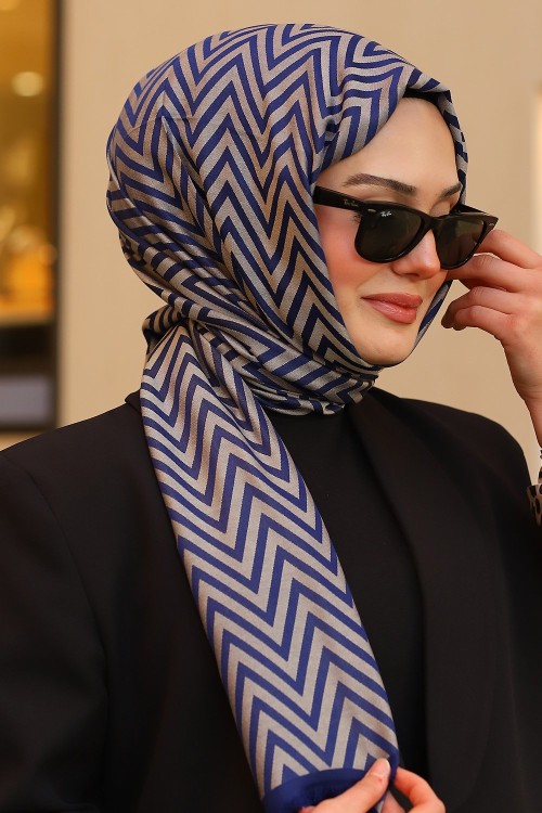 Çift Taraflı İpeksi Pamuk Jakar Kumaş Zikzak Desen Tesettür Şal Lacivert Bej