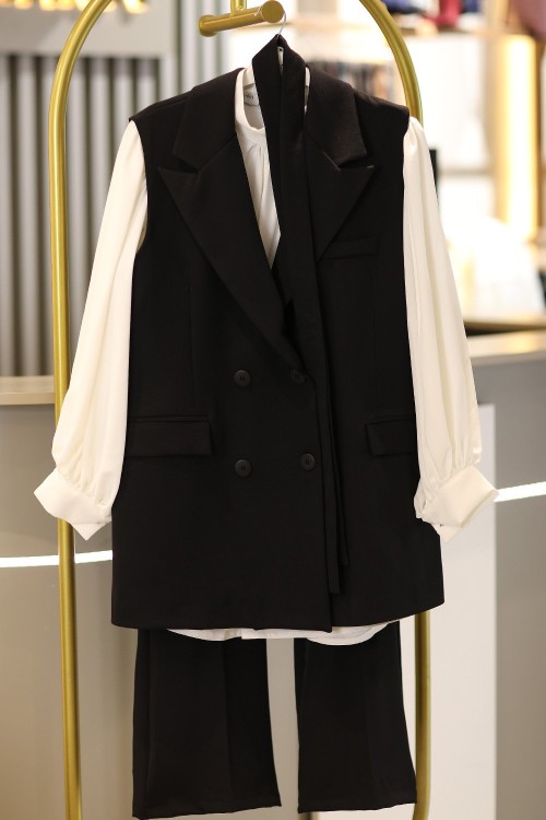 Alya Kruvaze Yelekli Tesettür Takım Siyah